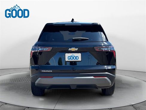 Used 2025 Chevrolet Equinox LT image 4