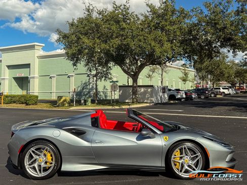 Used 2021 Ferrari F8 Tributo image 65