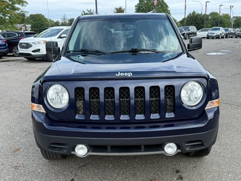 Used 2017 Jeep Patriot High Altitude AWD/4WD image 2