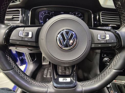 Used 2019 Volkswagen Golf R 4-Door image 31