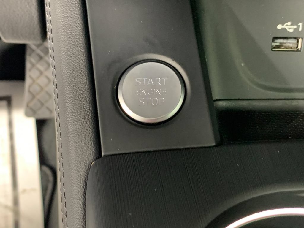 Used 2019 Audi A4 2.0T Premium Plus FWD image 17