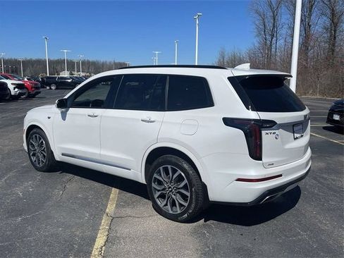 Used 2021 Cadillac XT6 Sport AWD/4WD image 9