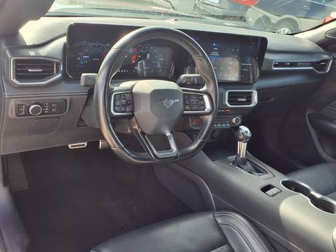 Used 2025 Ford Mustang Premium RWD image 3