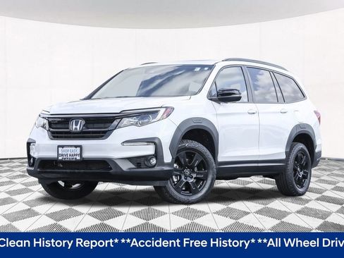 Used 2022 Honda Pilot TrailSport image 2