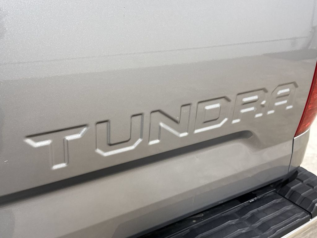 Used 2020 Toyota Tundra SR5 AWD/4WD image 25