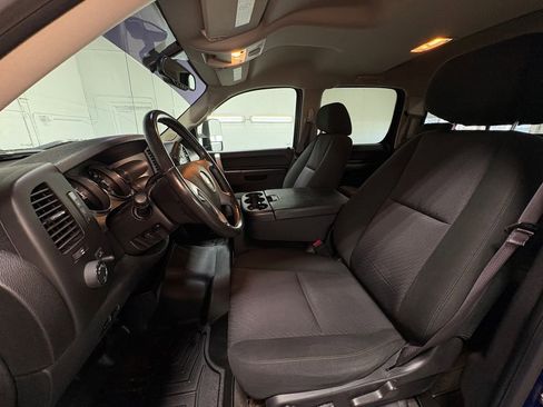 Used 2014 Chevrolet Silverado 2500 LT w/ Interior Plus Package image 19