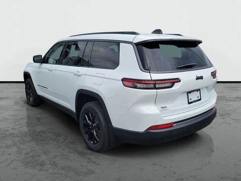New 2026 Jeep Grand Cherokee L 2WD image 3