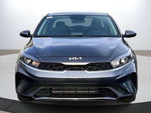 Used 2024 Kia Forte LXS image 3