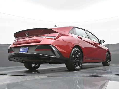 Certified 2026 Hyundai Elantra Sport FWD image 39