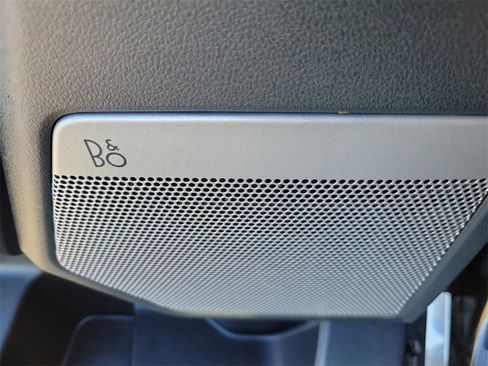 Used 2021 Ford F150 Lariat w/ Max Trailer Tow Package image 18