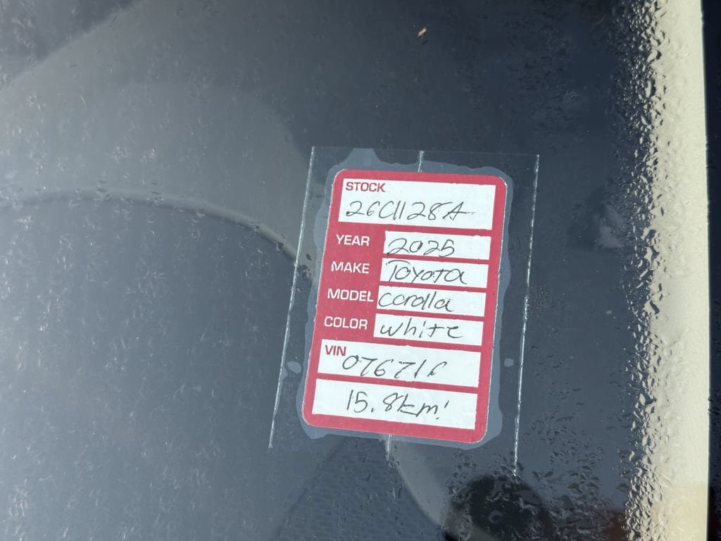 Used 2025 Toyota Corolla LE FWD image 10