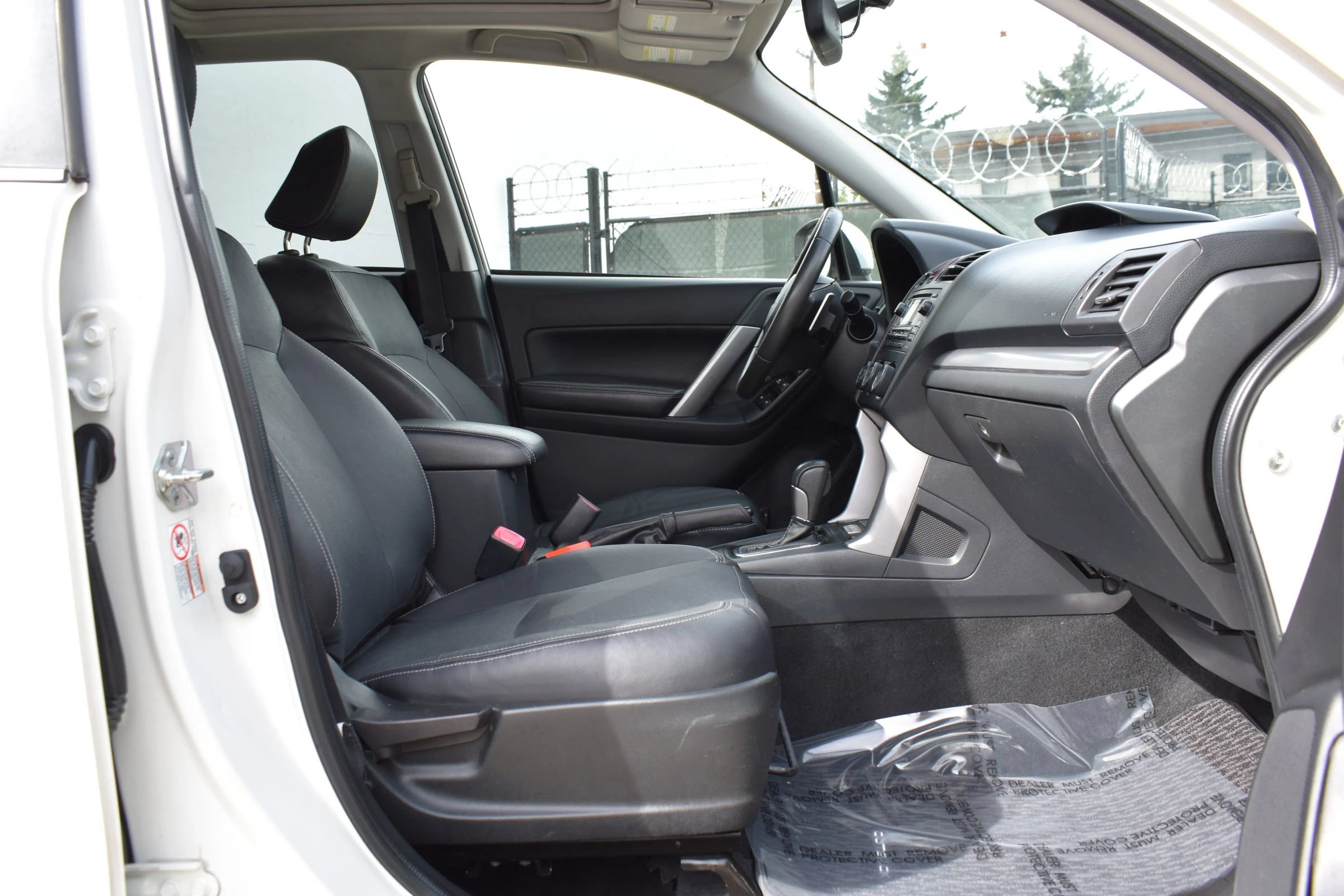 Used 2015 Subaru Forester 2.0XT Touring AWD/4WD image 32