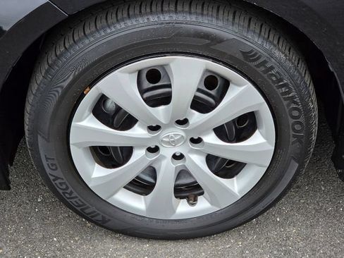 Used 2024 Toyota Corolla LE FWD image 18