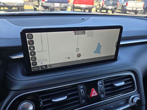 Used 2023 Genesis G70 2.0T image 10