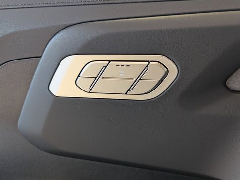 New 2027 Kia Telluride S image 16