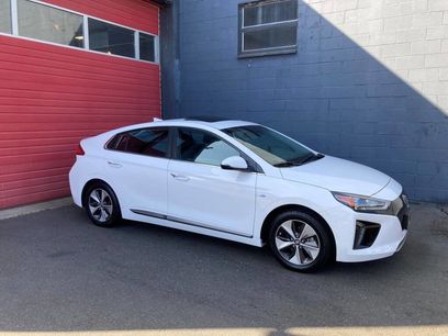 Used 2017 Hyundai Ioniq Limited w/ Limited Ultimate Package 02