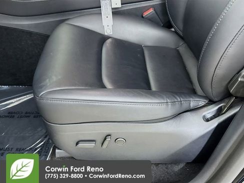 Used 2024 Tesla Model Y Long Range image 18