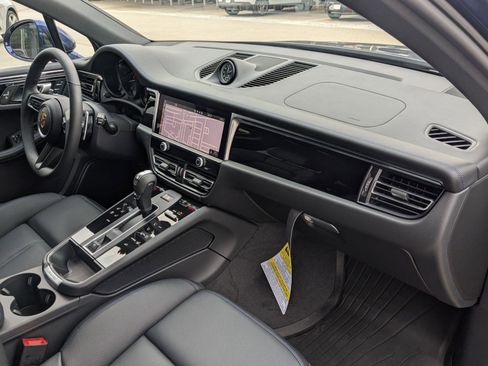 New 2026 Porsche Macan AWD/4WD image 26