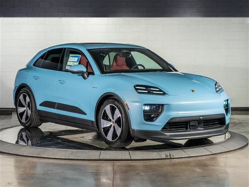 New 2026 Porsche Macan Electric image 7