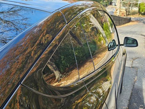 Used 2022 Tesla Model X image 22