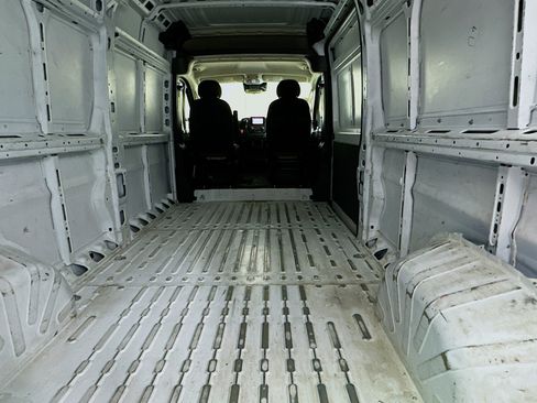 Used 2023 RAM ProMaster 2500 image 30