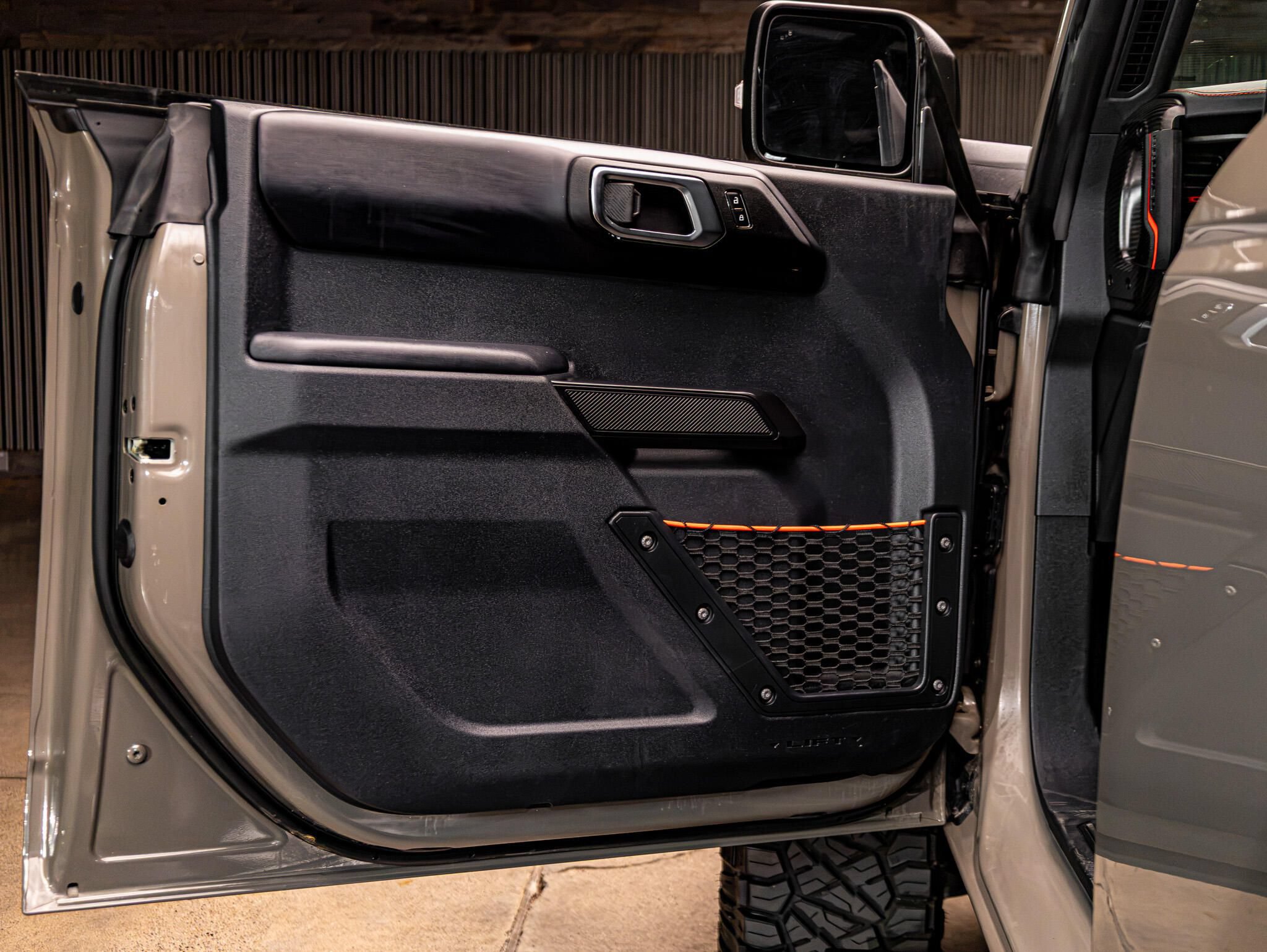 Used 2025 Ford Bronco Raptor w/ Interior Carbon Fiber Pack AWD/4WD image 27