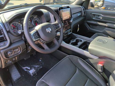 New 2026 RAM 1500 Laramie AWD/4WD image 13