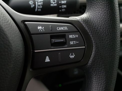 Certified 2026 Honda HR-V LX image 26