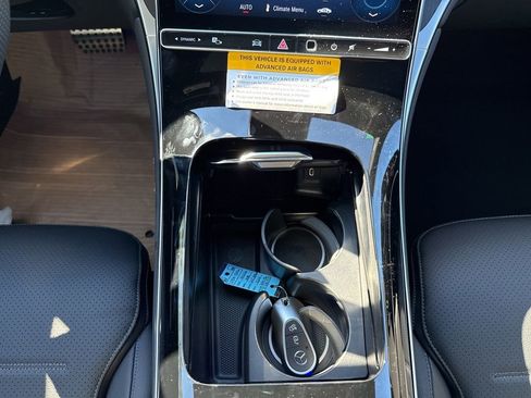 New 2026 Mercedes-Benz GLC 300 4MATIC image 23