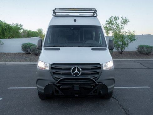 Used 2024 Mercedes-Benz Sprinter 2500 image 2