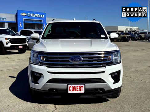 Used 2021 Ford Expedition XLT image 3