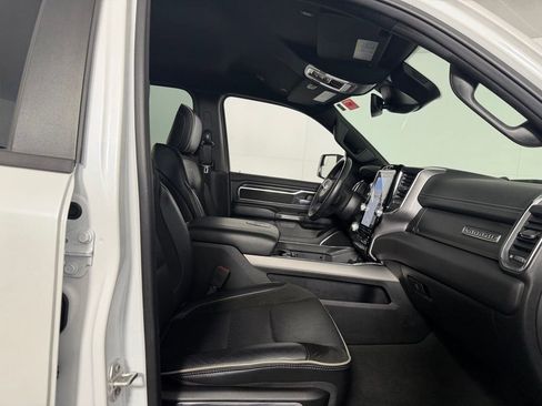 Used 2024 RAM 1500 Laramie AWD/4WD image 31