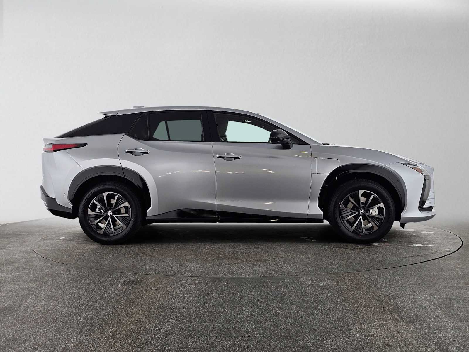 New 2026 Lexus RZ 350e 2WD w/ Technology Package image 2