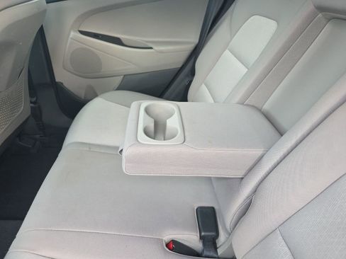 Used 2016 Hyundai Tucson SE image 16