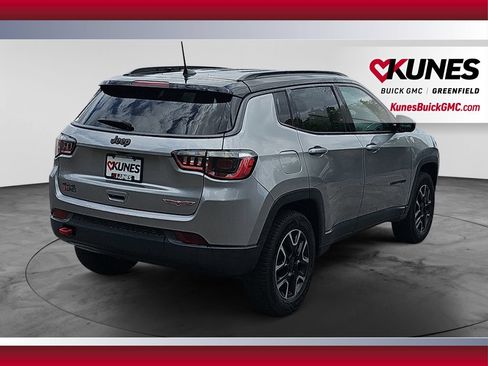 Used 2019 Jeep Compass Trailhawk AWD/4WD image 10