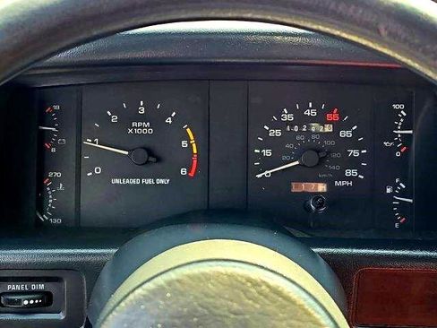 Used 1988 Ford Mustang LX image 22