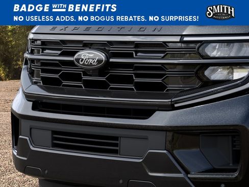 New 2027 Ford Expedition Platinum w/ Stealth Appearance Package AWD/4WD image 18