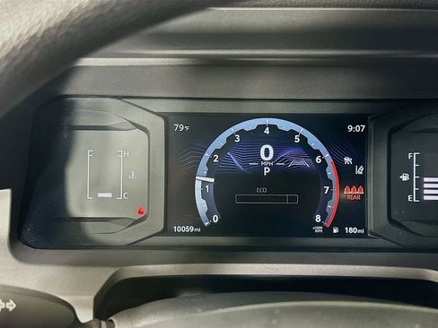 Certified 2025 Toyota Tacoma SR5 AWD/4WD image 12