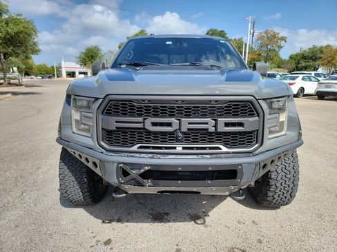 Used 2018 Ford F150 Raptor w/ Equipment Group 802A Luxury AWD/4WD image 2