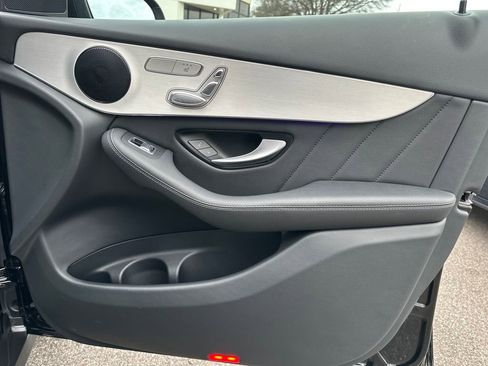 Used 2022 Mercedes-Benz GLC 300 image 34