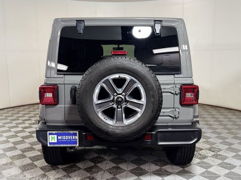 Used 2021 Jeep Wrangler Unlimited Sahara image 7