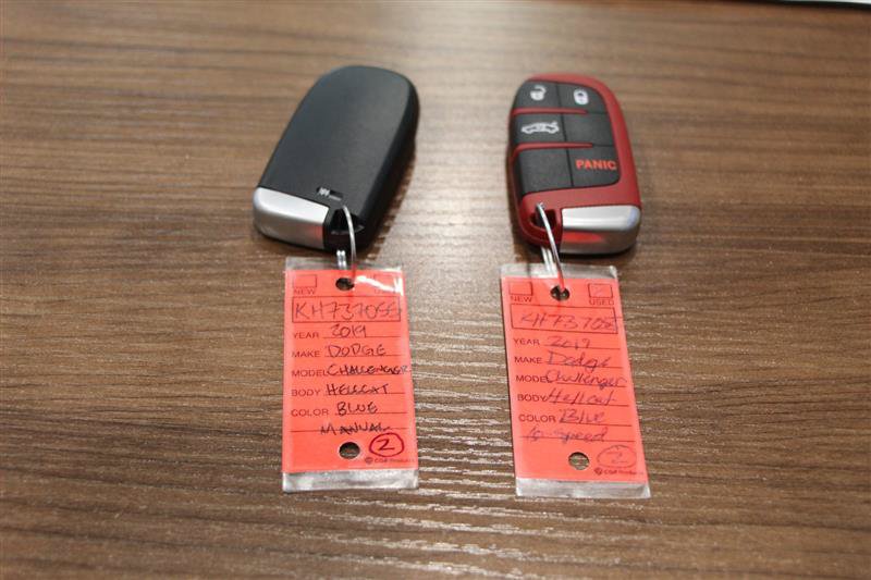 Used 2019 Dodge Challenger SRT Hellcat RWD image 32