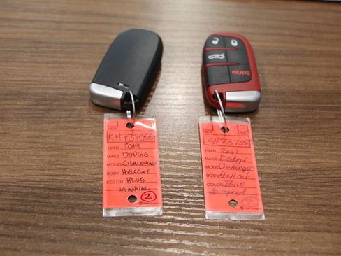 Used 2019 Dodge Challenger SRT Hellcat RWD image 32