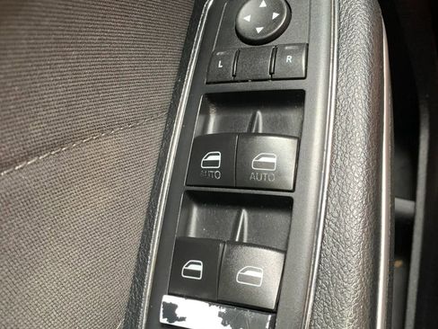 Used 2017 Dodge Charger SXT RWD image 25