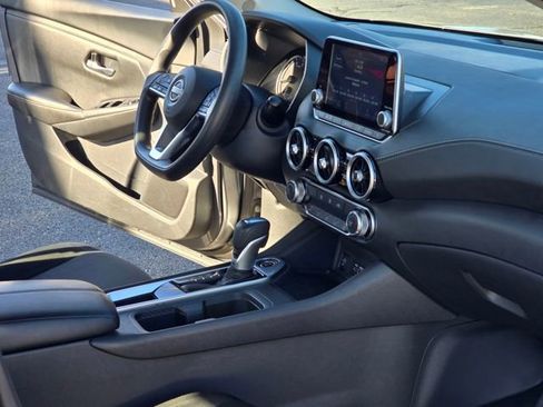 Used 2024 Nissan Sentra SV image 28