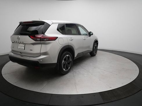 Certified 2025 Nissan Rogue SV image 36