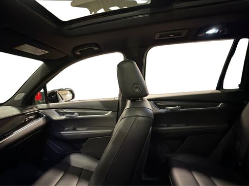 Used 2021 Cadillac XT6 Sport AWD/4WD image 43