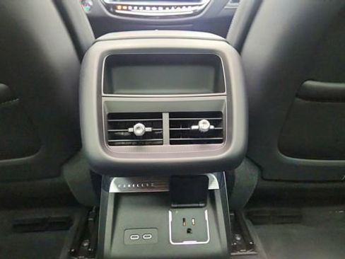 Used 2024 Cadillac Lyriq Sport image 40