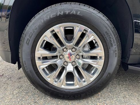 Used 2026 GMC Yukon Denali AWD/4WD image 43