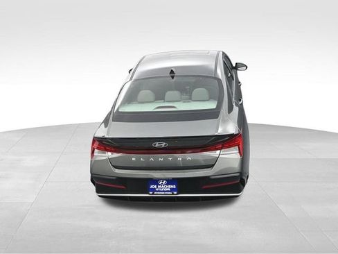 New 2026 Hyundai Elantra SEL Sport Premium FWD image 27